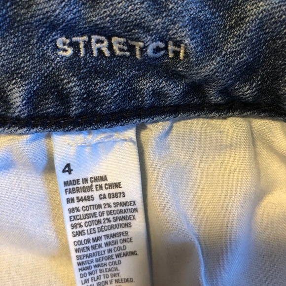 AE Denim Short Shorts, size 4 - Picture 3 of 4